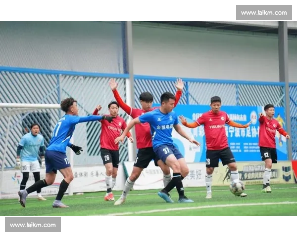 足协杯激战正酣 各队争锋逐鹿赛场掀起热血风暴